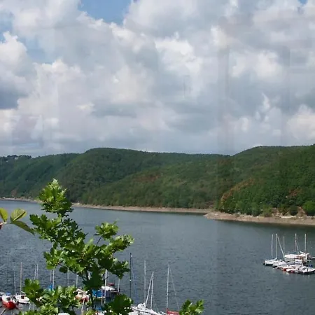 Schoene Aussicht *